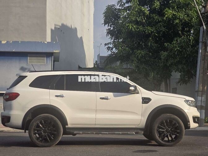 EVEREST 2.0L BITURBO 2020 TITA 2 CẦU 89000KM
