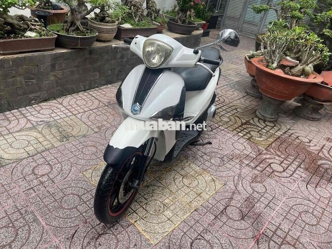 Bán Liberty 125 3vie 2013 Trắng,Bstp xe đẹp Gtdd