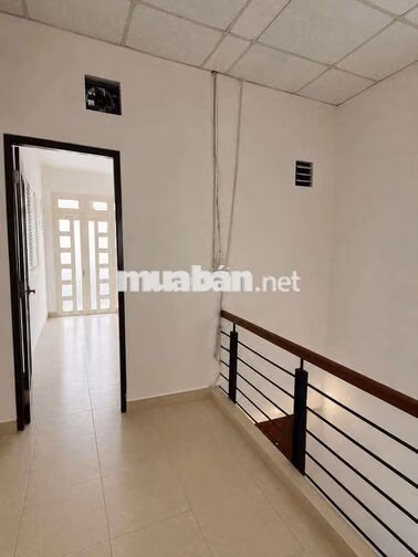 Chính chủ cho thuê nhà Ni sư Huỳnh Liên 4x10m, 3 tầng 2pn,3wc, hẻm 6m