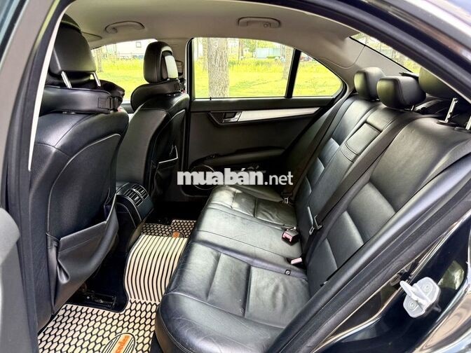 Mercedes-Benz C230 Avantgarde Đen