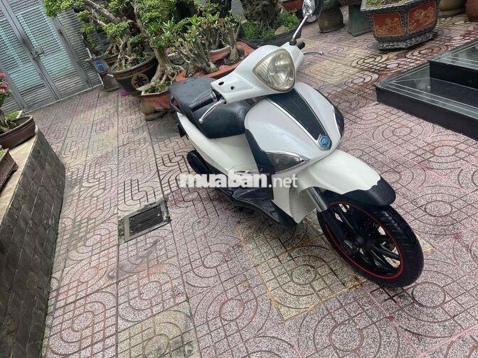 Bán Liberty 125 3vie 2013 Trắng,Bstp xe đẹp Gtdd