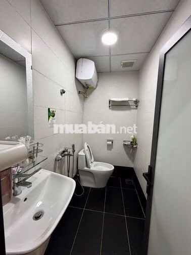 CHO THUÊ CĂN HỘ 2PN FULL NỘI THẤT CÓ SÂN VƯỜN Ở ĐƯỜNG TRẦN QUANG KHẢI
