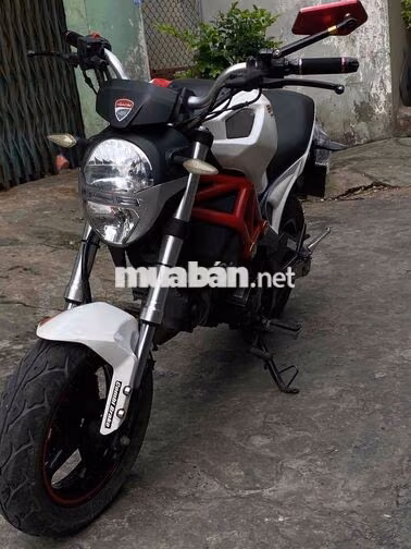 Ducati Monster 2019 Trắng, Đỏ 9000 km