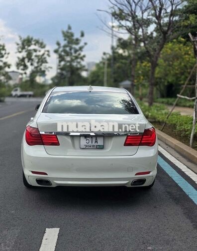 Cần bán BMW 750li model 2010 xe cực kì đẹp