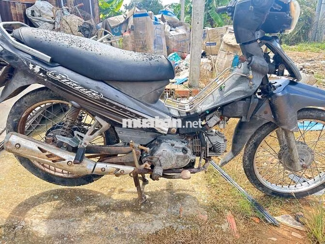 Yamaha Sirius Xám