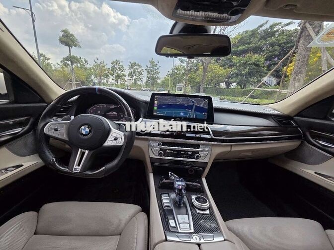 Cần bán BMW 750li model 2010 xe cực kì đẹp