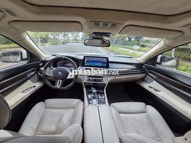 Cần bán BMW 750li model 2010 xe cực kì đẹp