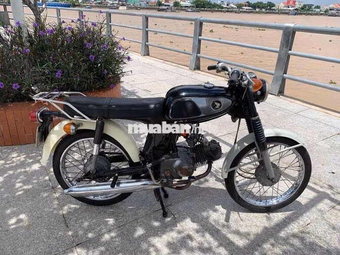 Honda SS50 máy 54cc Đen