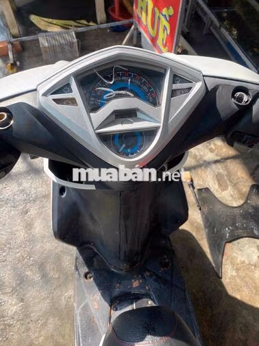 Yamaha Luvisa Trắng