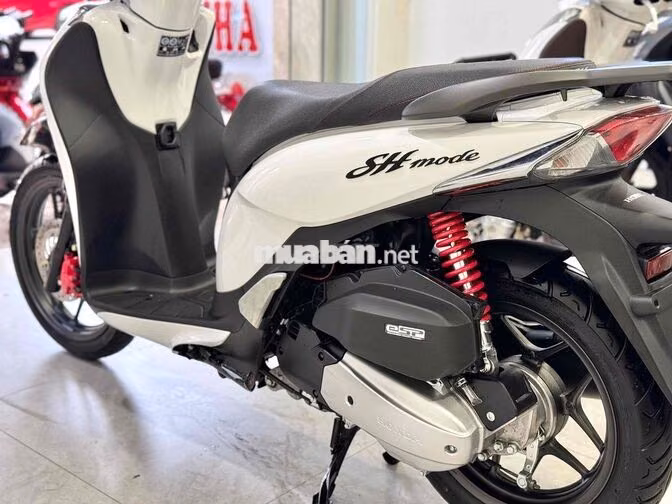 Honda SH Mode 2018 Sporty Trắng đen