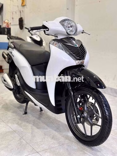 Honda SH Mode 2018 Sporty Trắng đen