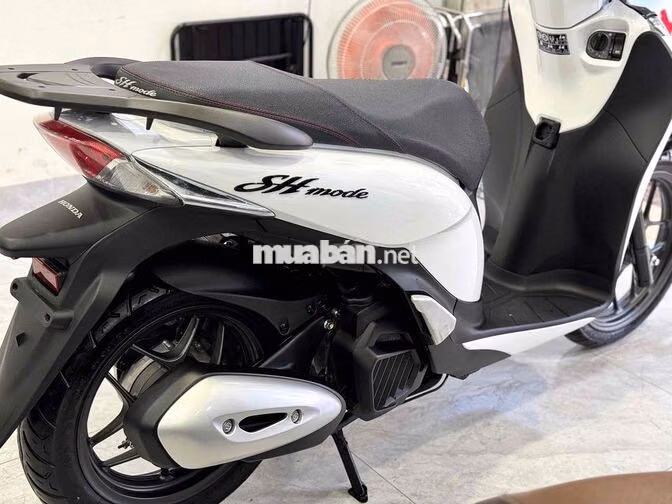 Honda SH Mode 2018 Sporty Trắng đen
