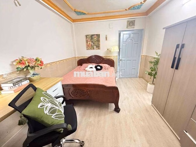 FULL NỘI THẤT NGAY TRUNG TÂM Q12 ĐI BỘ ĐH NTTU