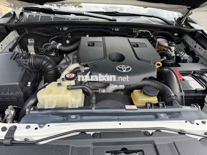 Toyota Fortuner 2019 Trắng Tự động