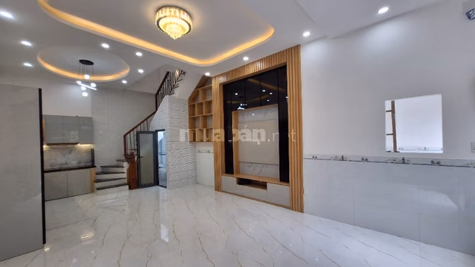 Nhà mới, Ngang 7,8m x D9m, 152/2 Bông Sao P5, Q8, 1trệt, 2 lầu, ST.
