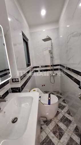Nhà mới, Ngang 7,8m x D9m, 152/2 Bông Sao P5, Q8, 1trệt, 2 lầu, ST.