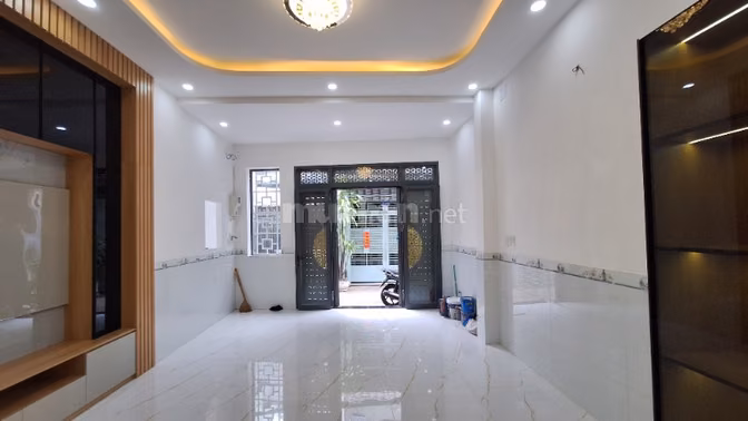 Nhà mới, Ngang 7,8m x D9m, 152/2 Bông Sao P5, Q8, 1trệt, 2 lầu, ST.