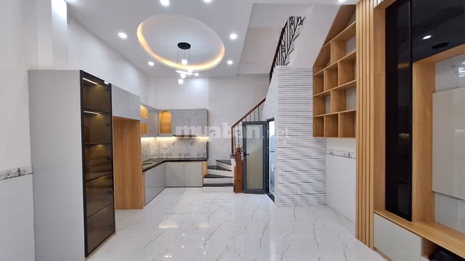 Nhà mới, Ngang 7,8m x D9m, 152/2 Bông Sao P5, Q8, 1trệt, 2 lầu, ST.