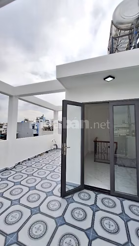 Nhà mới, Ngang 7,8m x D9m, 152/2 Bông Sao P5, Q8, 1trệt, 2 lầu, ST.