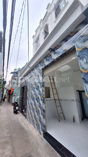 Nhà mới, Ngang 7,8m x D9m, 152/2 Bông Sao P5, Q8, 1trệt, 2 lầu, ST.