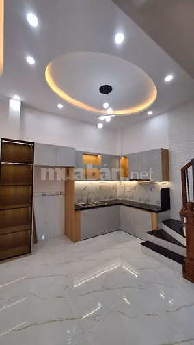 Nhà mới, Ngang 7,8m x D9m, 152/2 Bông Sao P5, Q8, 1trệt, 2 lầu, ST.