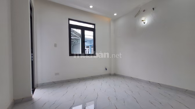 Nhà mới, Ngang 7,8m x D9m, 152/2 Bông Sao P5, Q8, 1trệt, 2 lầu, ST.