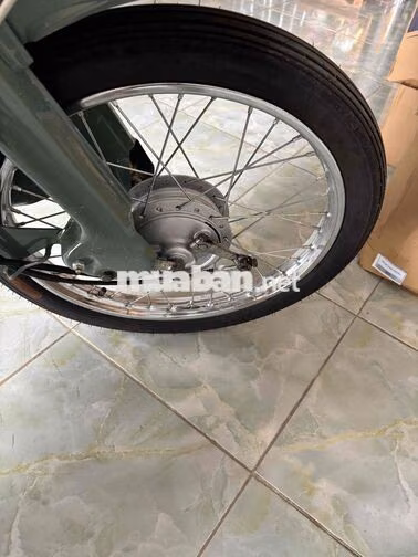 Honda Cub C50 50cc Xanh rêu, trắng