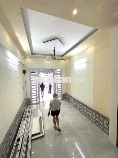 Nhà [ 4 x 20] 1 lầu (3PN,3WC)  KHU LÊ VĂN QUỚI — MÃ LÒ