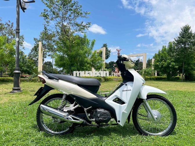 Honda Wave 2024 Trắng Đã sử dụng