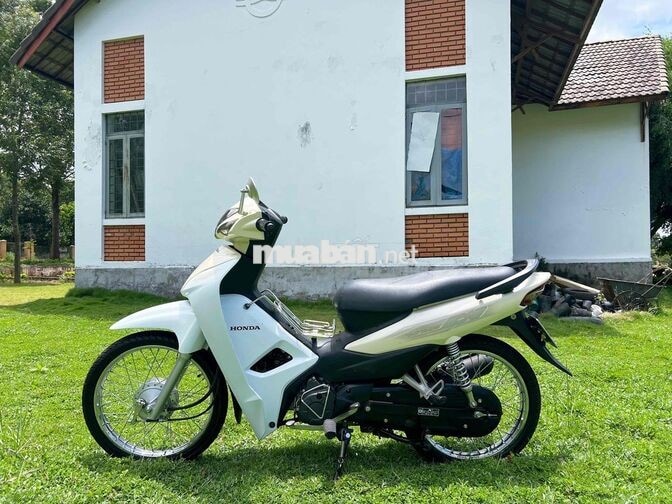 Honda Wave 2024 Trắng Đã sử dụng