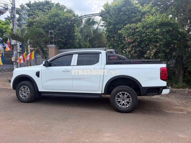 Ford Ranger XLS Trắng Số tự động 49000 km