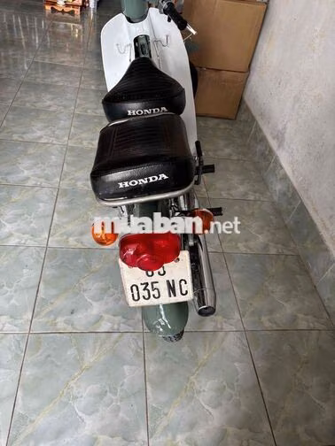 Honda Cub C50 50cc Xanh rêu, trắng