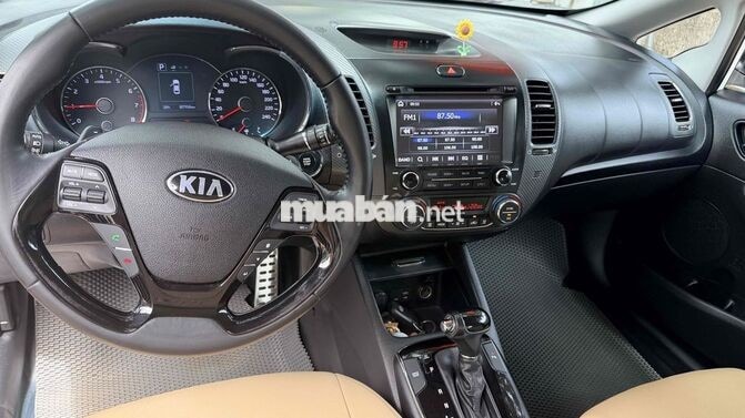 Kia Cerato 2017 1.6 Full Option Trắng