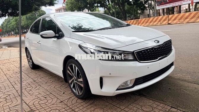 Kia Cerato 2017 1.6 Full Option Trắng