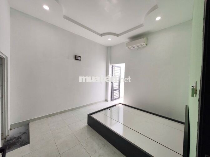 Phòng cho thuê giá rẻ gần bến xe Q8