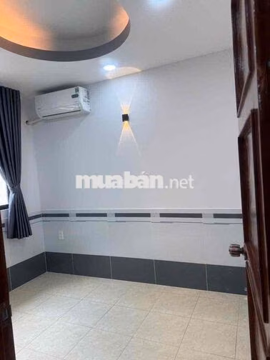 bán chung cư lầu 4,ngay mặt tiền đường Nguyễn Tri Phương