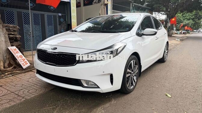 Kia Cerato 2017 1.6 Full Option Trắng