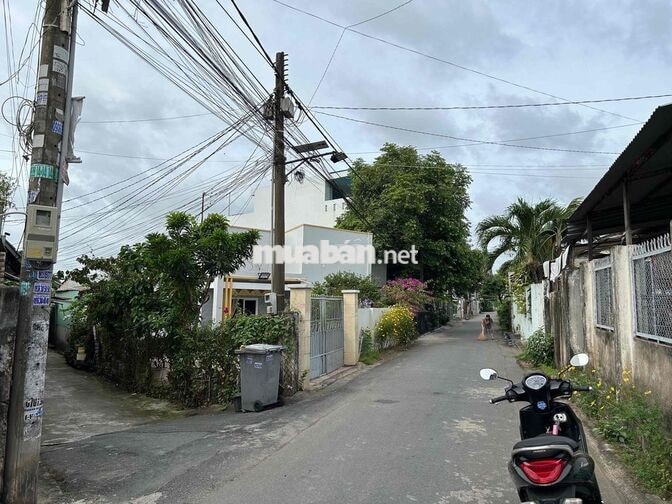 Nhà hẻm 1371  Phạm Văn Thuận, Biên Hoà-Giá 2,5 tỷ có thương lượng