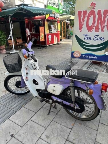 Honda Cub 50cc Cánh Én 1980.