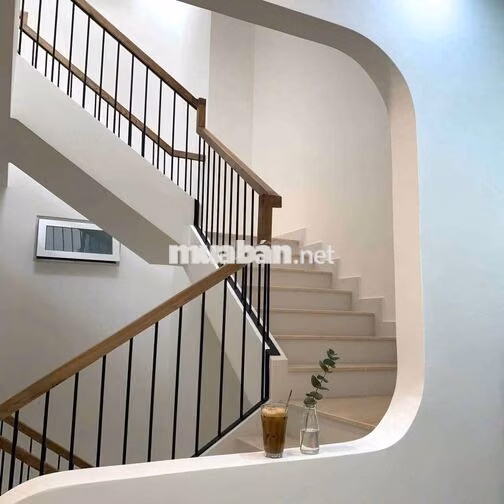 CHO THUÊ NHÀ FULL NỘI THẤT 4PN 3WC ĐẶNG VĂN NGỮ PHÚ NHUẬN