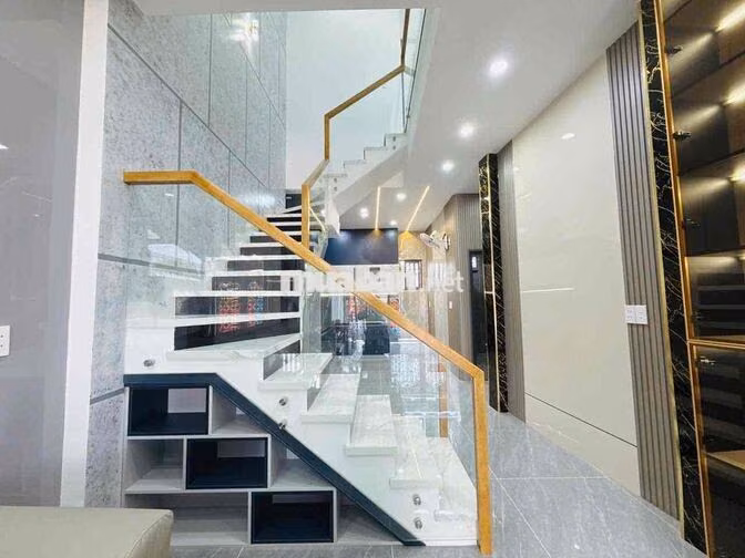 Bán Nhà Lầu - Thổ Cư -Ngay Cây Xăng 26 - KP9 P.Tân Phong-Giá: 3 ty 680