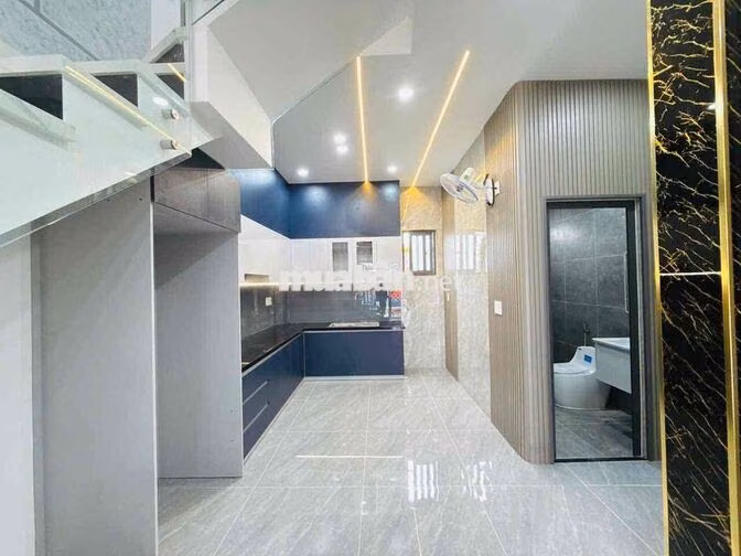 Bán Nhà Lầu - Thổ Cư -Ngay Cây Xăng 26 - KP9 P.Tân Phong-Giá: 3 ty 680