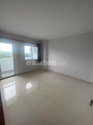 Chung cư Phạm Văn Đồng, GV: 80m2, NTCB, 10 triệu/tháng, 2PN