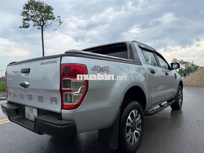 Ford Ranger Wildtrak Bạc Tự động