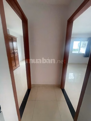 Chung cư Phạm Văn Đồng, GV: 80m2, NTCB, 10 triệu/tháng, 2PN