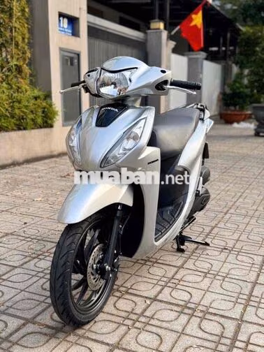 Vision 2021( nợ xấu đưa trước e 14trieu nhận xe)