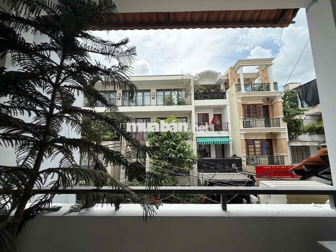 Căn 2 phòng ngủ-Ban công siêu đẹp Huỳnh Văn Bánh