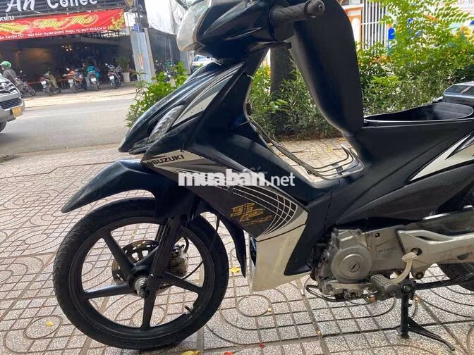 Suzuki Axelo Côn tự động Đen trắng có gl xe