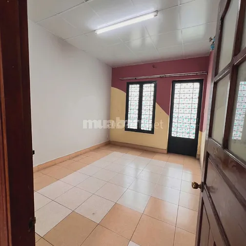 NHÀ CHO THUÊ NGUYÊN CĂN (SÂN VƯỜN TRƯỚC/SAU)