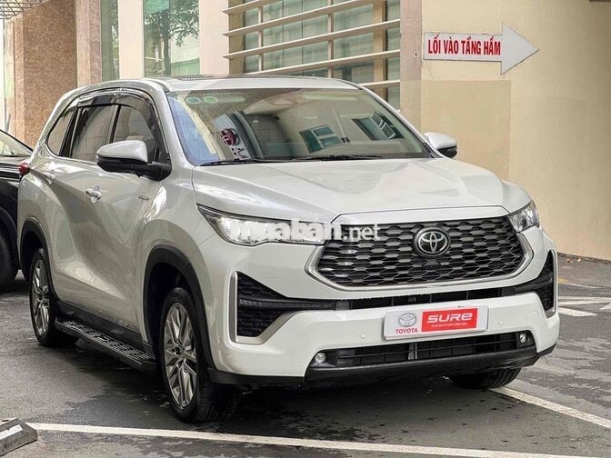 Toyota Innova Cross HEV 2024 Trắng  11.000 km